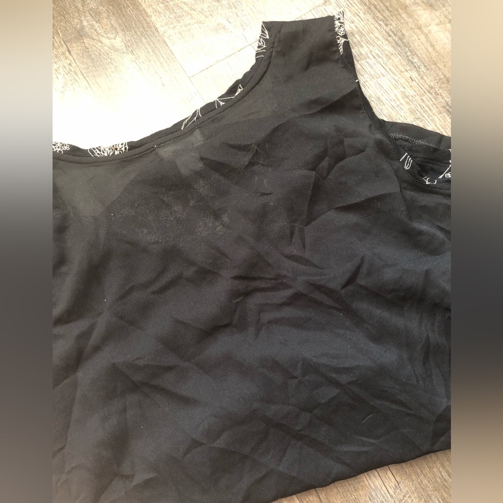 Tank Top - Picture 3 of 5